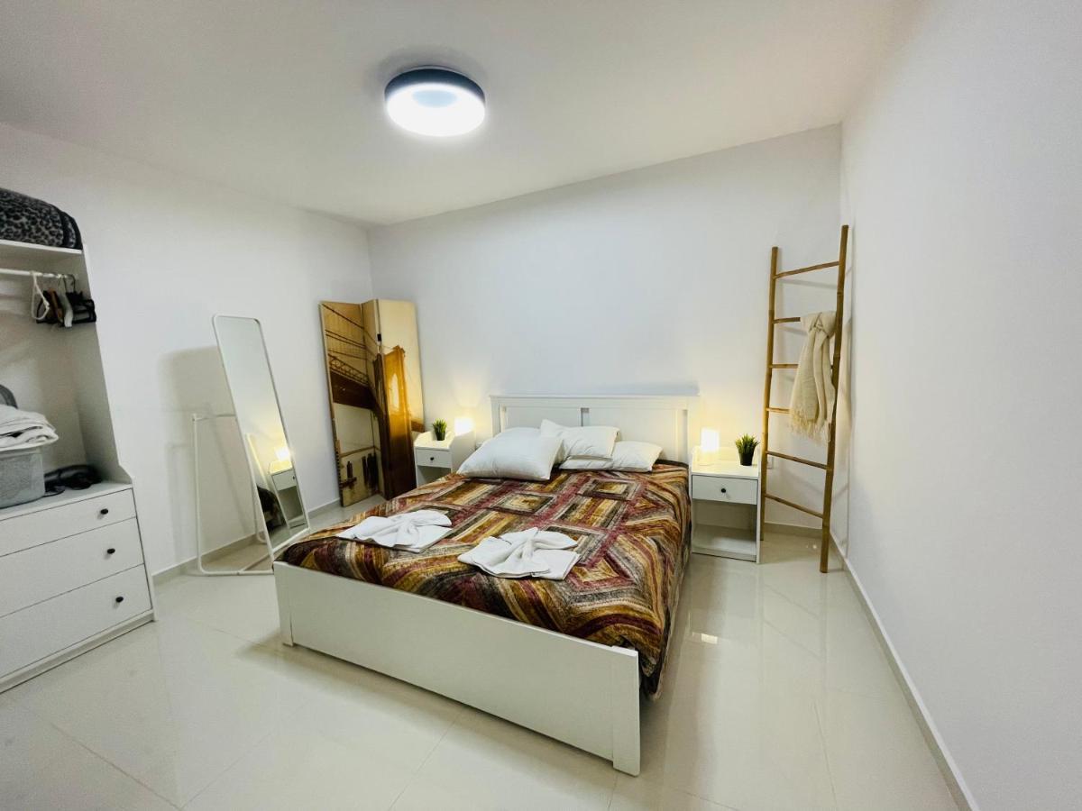 Haris White Apartment Ruszoszpíti Kültér fotó